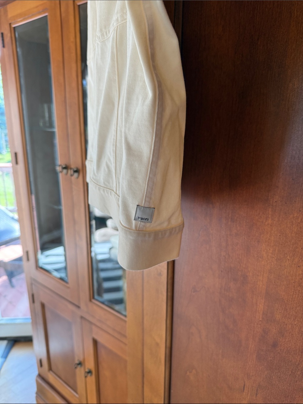 Vuori Cream Button-Front shirt jacket - Picture 2 of 2